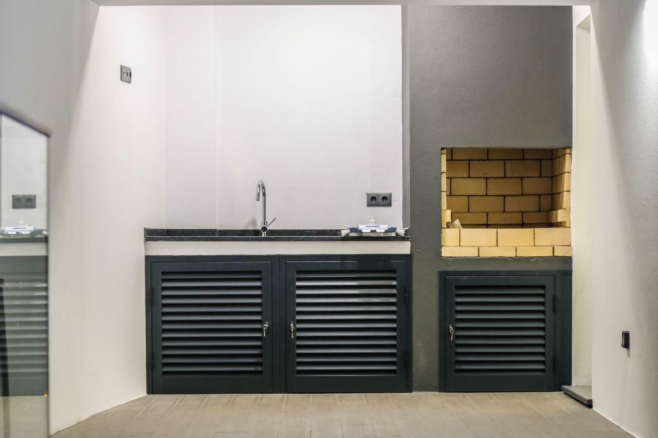 A&M House II Luxury Holidays Home อาร์โกดากาเลียตา ภายนอก รูปภาพ